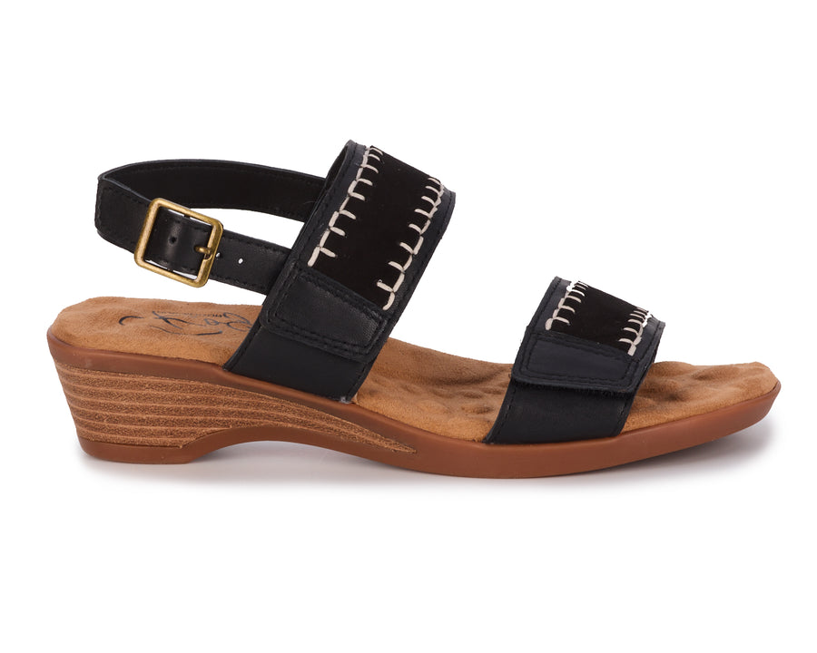 Ros Hommerson Kateri Black Leather/Suede (MSRP $120)
