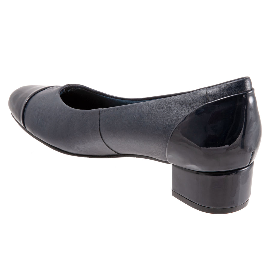 Trotters Daisy Navy