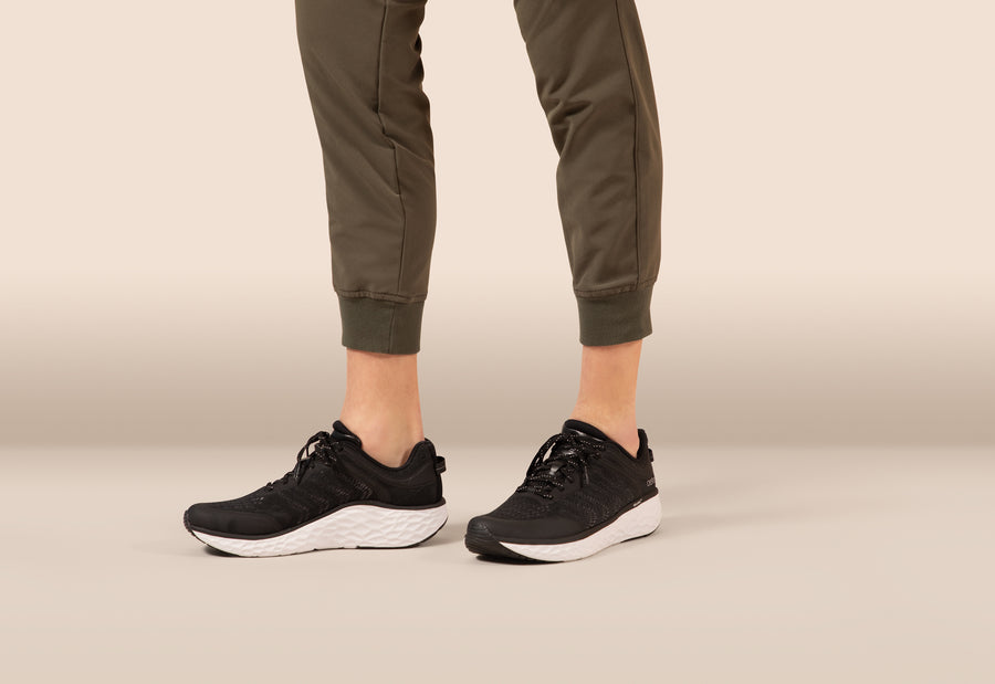 Aetrex Chase Arch Support Sneakers Black