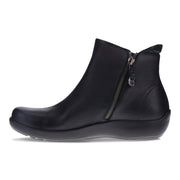 Revere Aberdeen Black Stretch Leather
