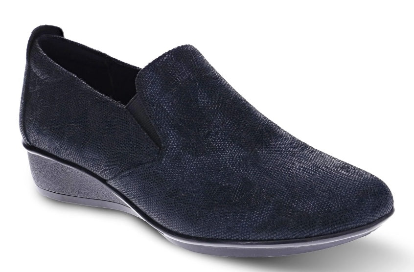 Revere Jamaica Black Angle