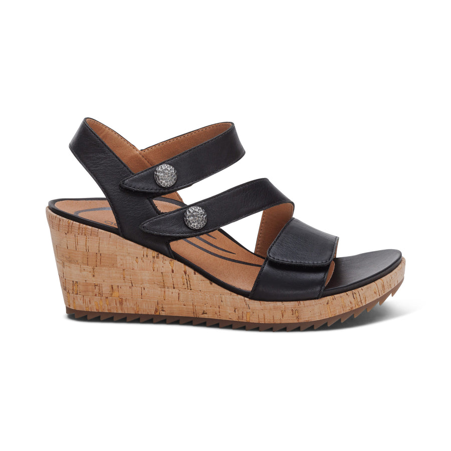 Aetrex Madelyn Wedge Black