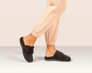 Aetrex Mandy Closed Toe Slipper Black